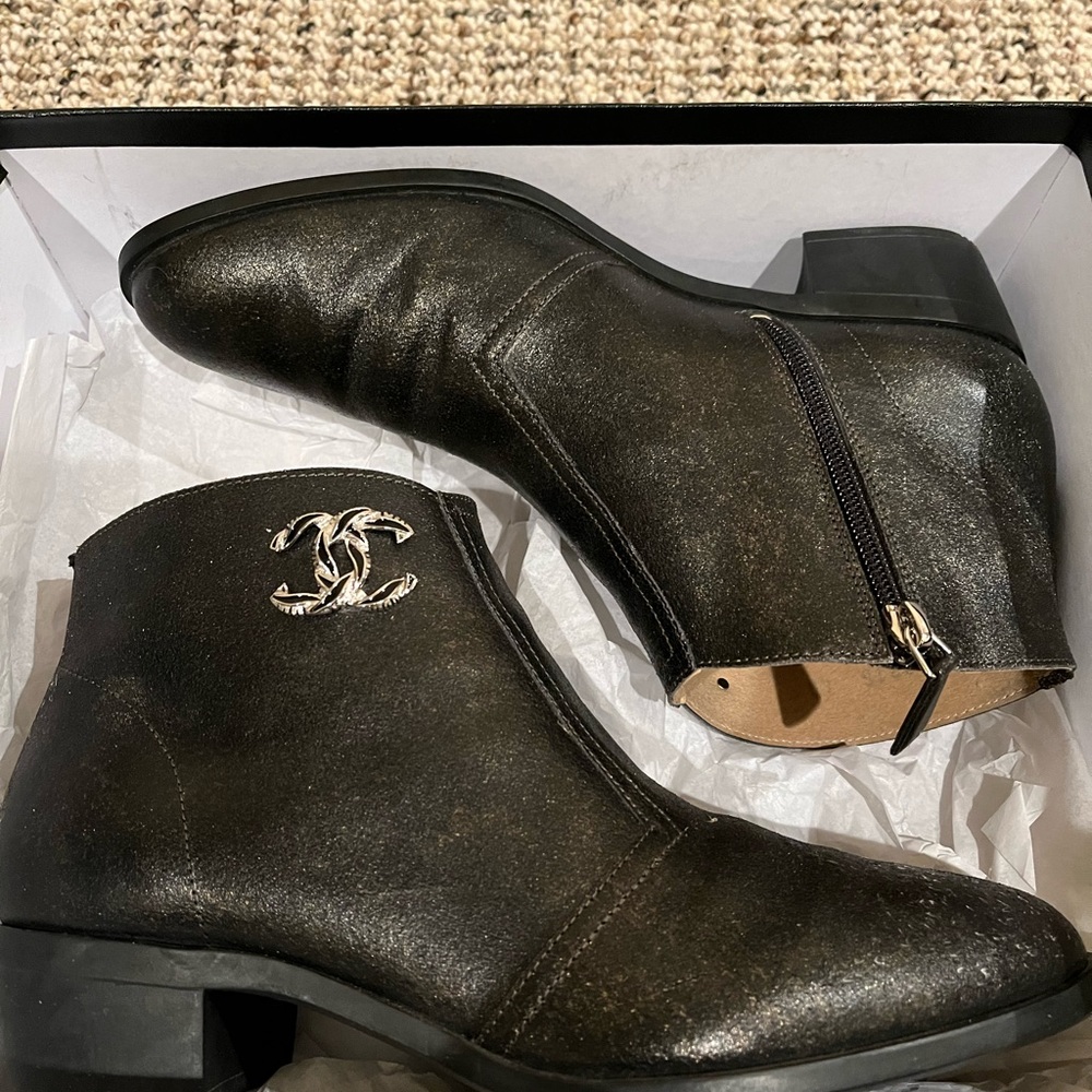 Chanel booties, Sz 40 (10) - Picture 9 of 9